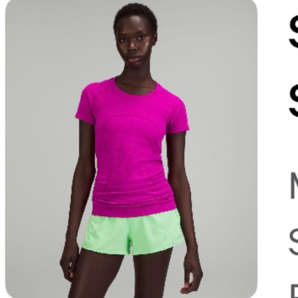 Lululemon Swiftly Tech Short-Sleeve
Shirt 2.0
Magenta Purple
Size 6